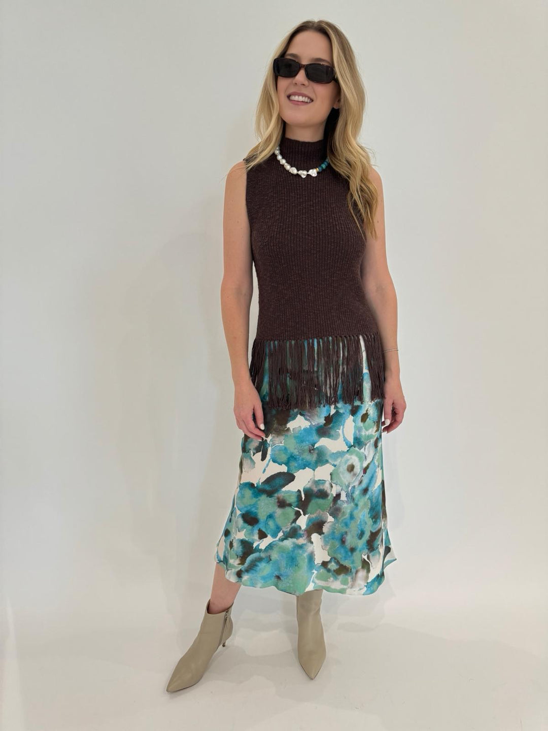 Rails Astrid Fringe Top in Umber paired with Rails Anya Midi Skirt in Verbena