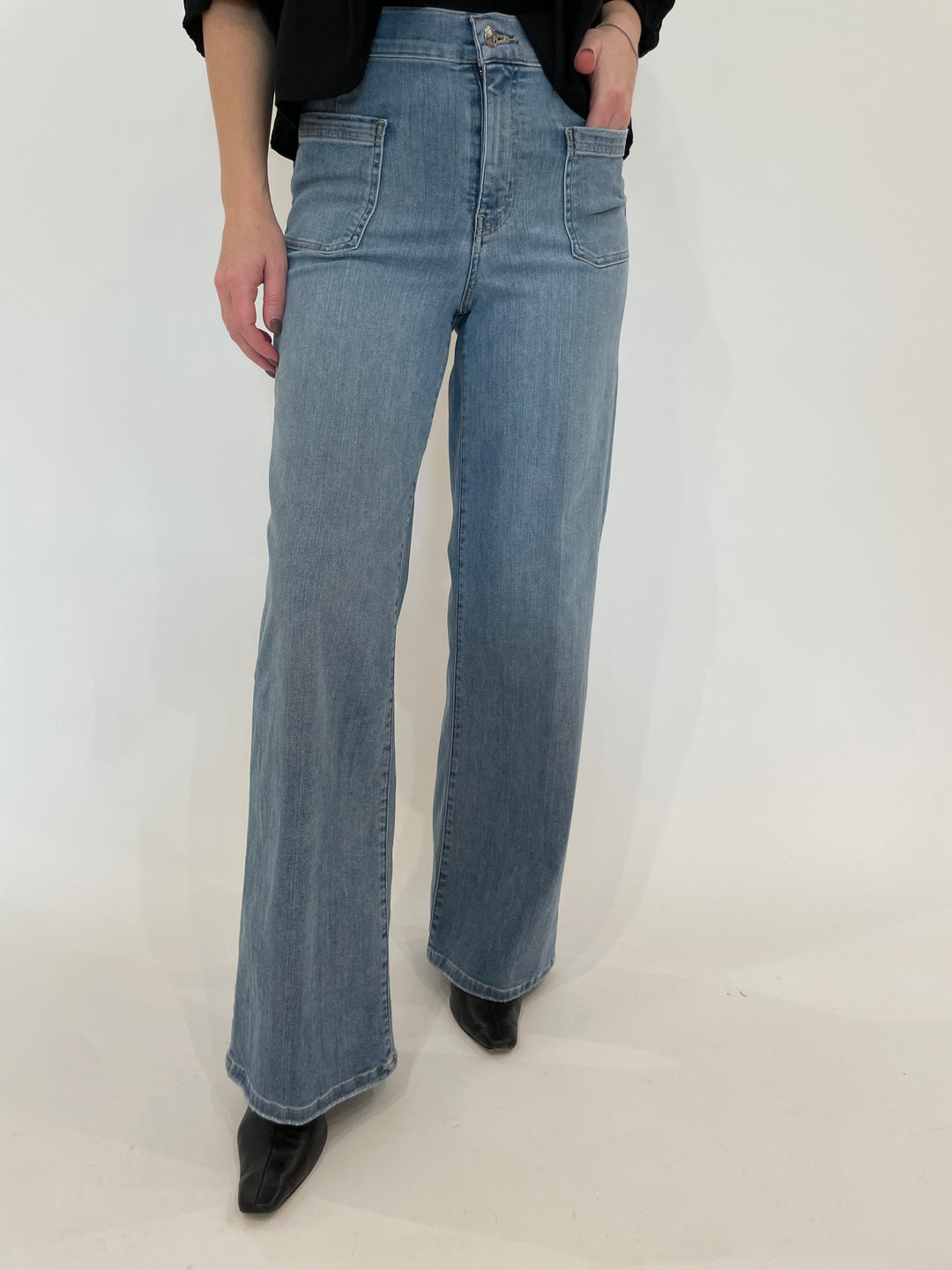 Frame Le Slim Palazzo Bardot Pocket Jeans in Wilson Clean available at Barbara Katz