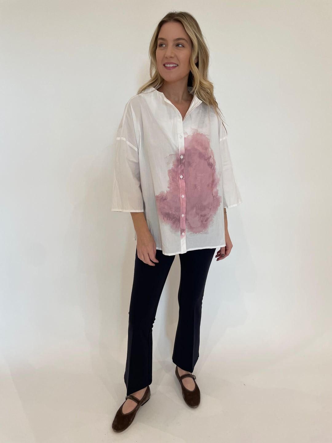 Ozai N Ku Clea Pink Splatter Blouse in White paired with Peace of Cloth Ella Paramount Knit Pull-On Pants in Navy available at Barbara Katz