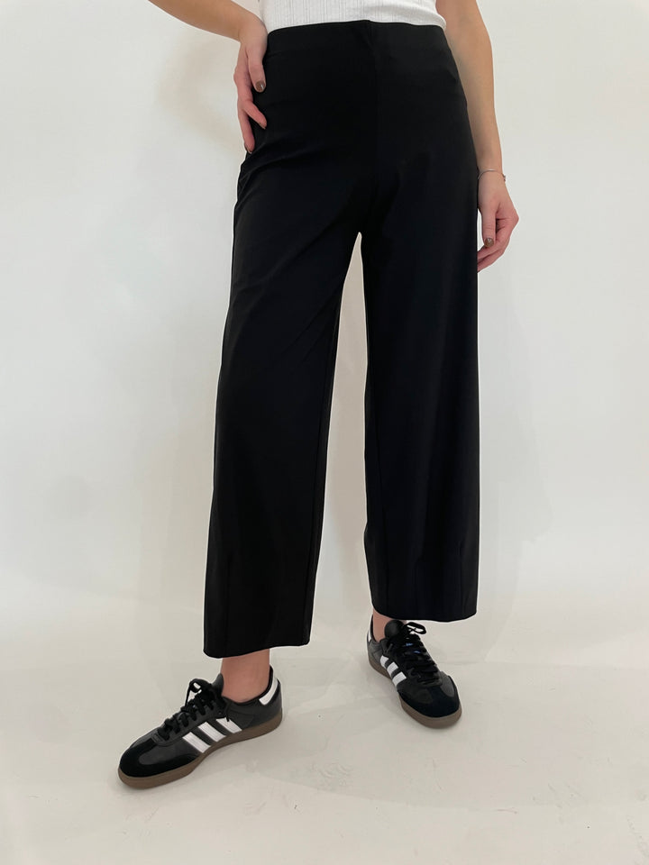 Raffaello Rossi Sally 7/8 High Tech Jersey Pants in Black available at Barbara Katz