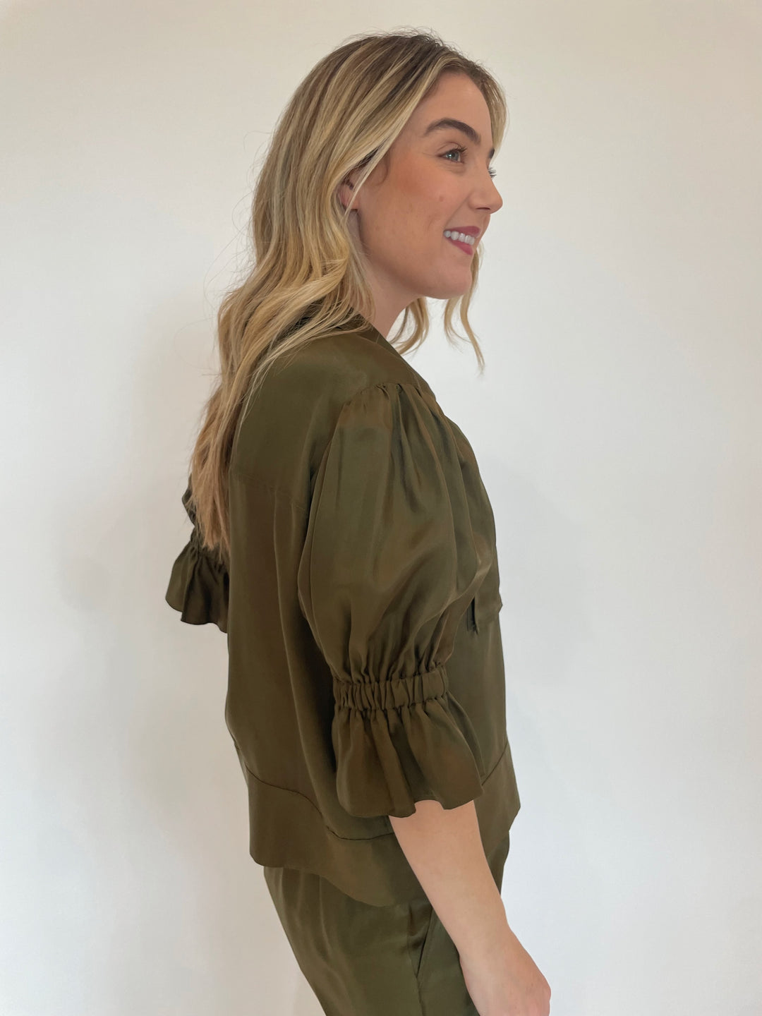 Cinq a Sept Holly Short Sleeve Jacket in Dark Olive paired with matching Giles Pants available at Barbara Katz