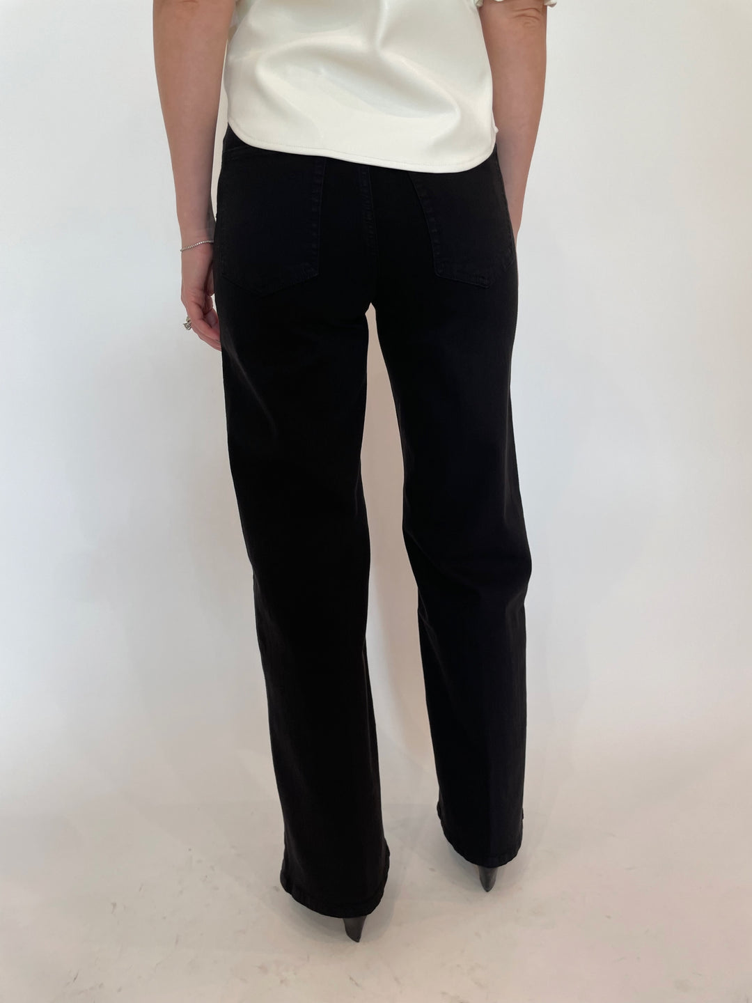  Frame Le Slim Palazzo Wide Leg Jeans in Black available at Barbara Katz