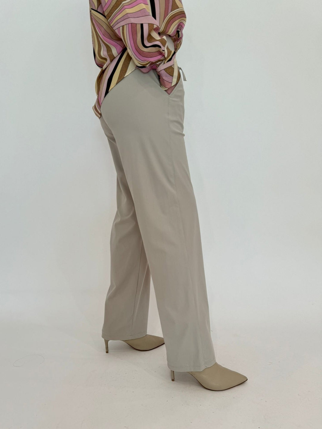 Raffaello Rossi Candice Straight Tech Pants - Kalk available at Barbara Katz