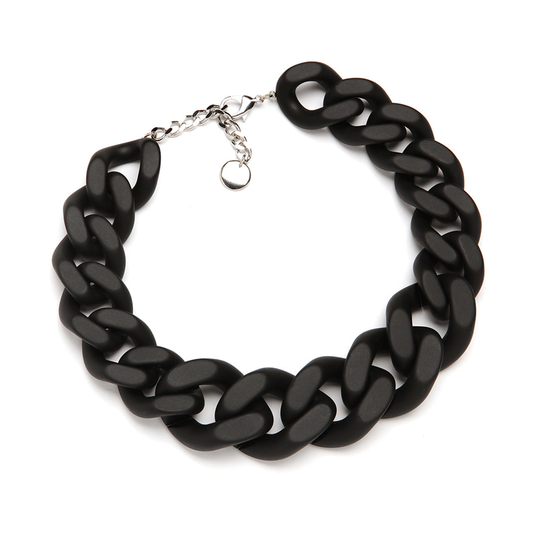 Pono Paris Resin Necklace Matte Black