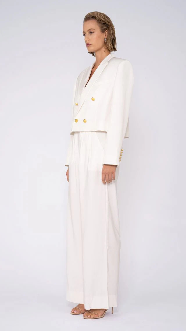 Nonchalant Alana Cropped Blazer - White available at Barbara Katz