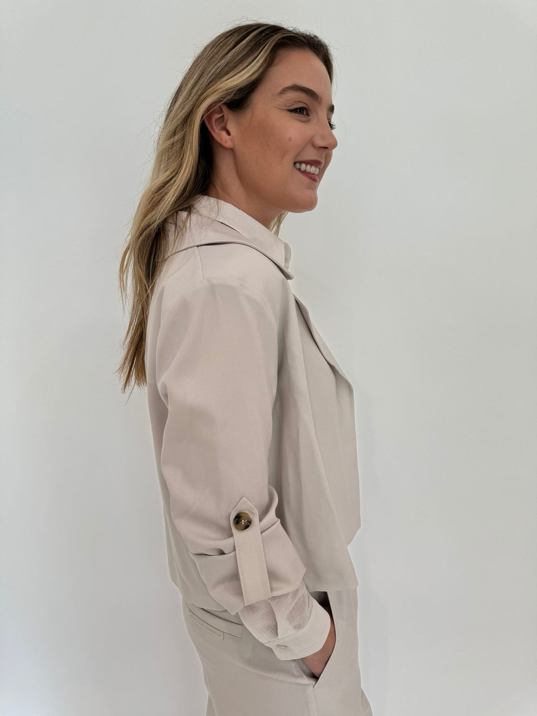 Marella Monochrome Vento Roll-Up Sleeve Jacket in Wool White available at Barbara Katz 