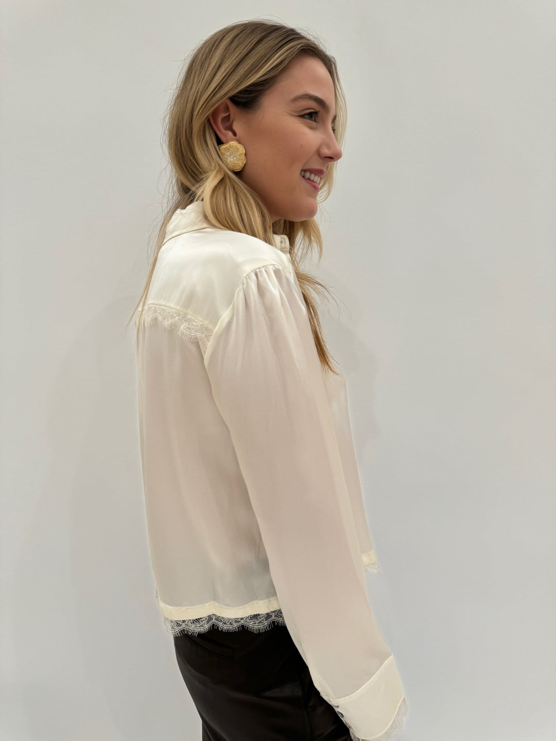 Cinq a Sept Mabyn Long Sleeve Top in Ivory available at Barbara Katz