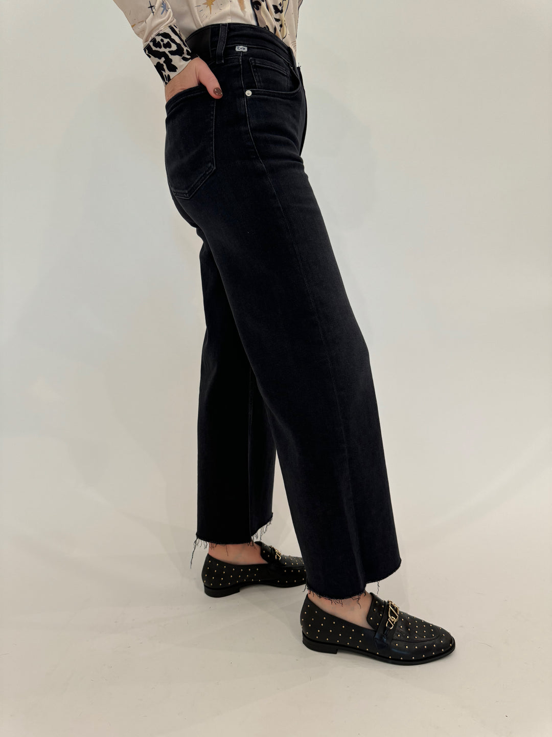 Citizens of Humanity Medallion Lyra Crop Wide Leg Jeans available at Barbara Katz