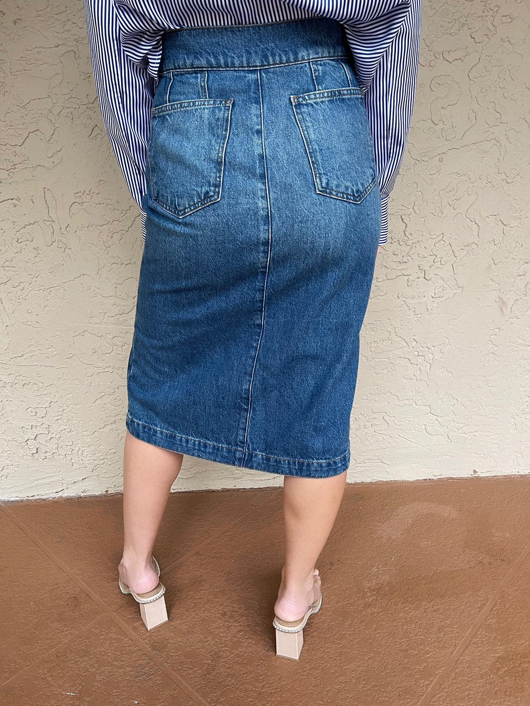 Frame The Vent Front Midi Denim Skirt