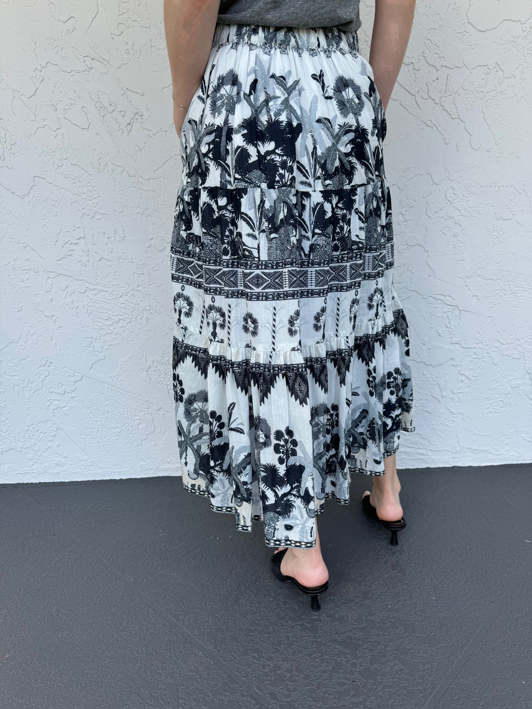 Woodstock Midi Skirt M606 - Grey Ikat Print pull-on skirts with pockets