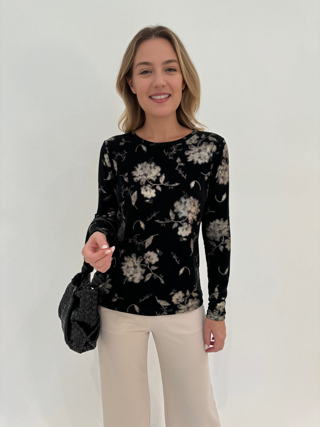 Elliott Lauren Going For The Gold Floral Long Sleeve Top in Black paired with Raffaello Rossi Palina 6/8 Culotte Pants in Wool White