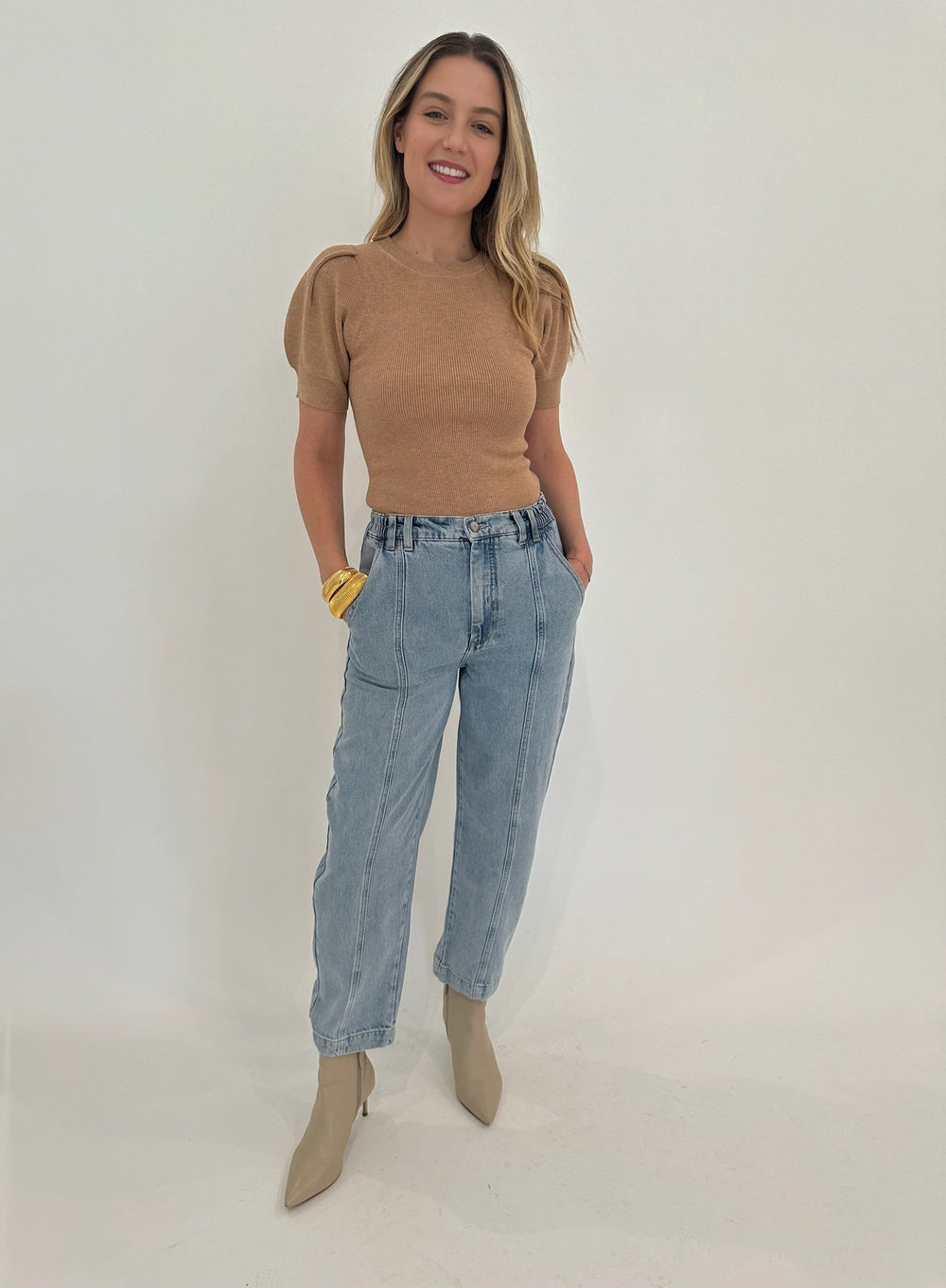 Pistola Court Mid Rise Relaxed Straight Denim Pants in Jardin paired with Marella Anfora Short Sleeve Sweater in Camel