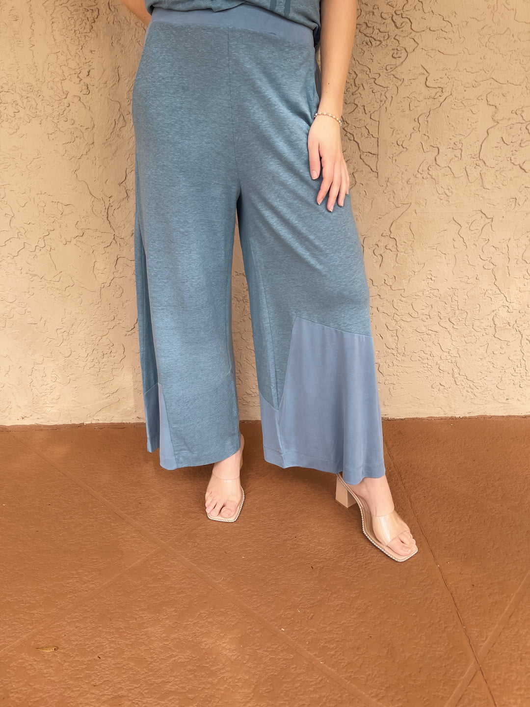 Ozai N Ku Cropped Wide Leg Pant