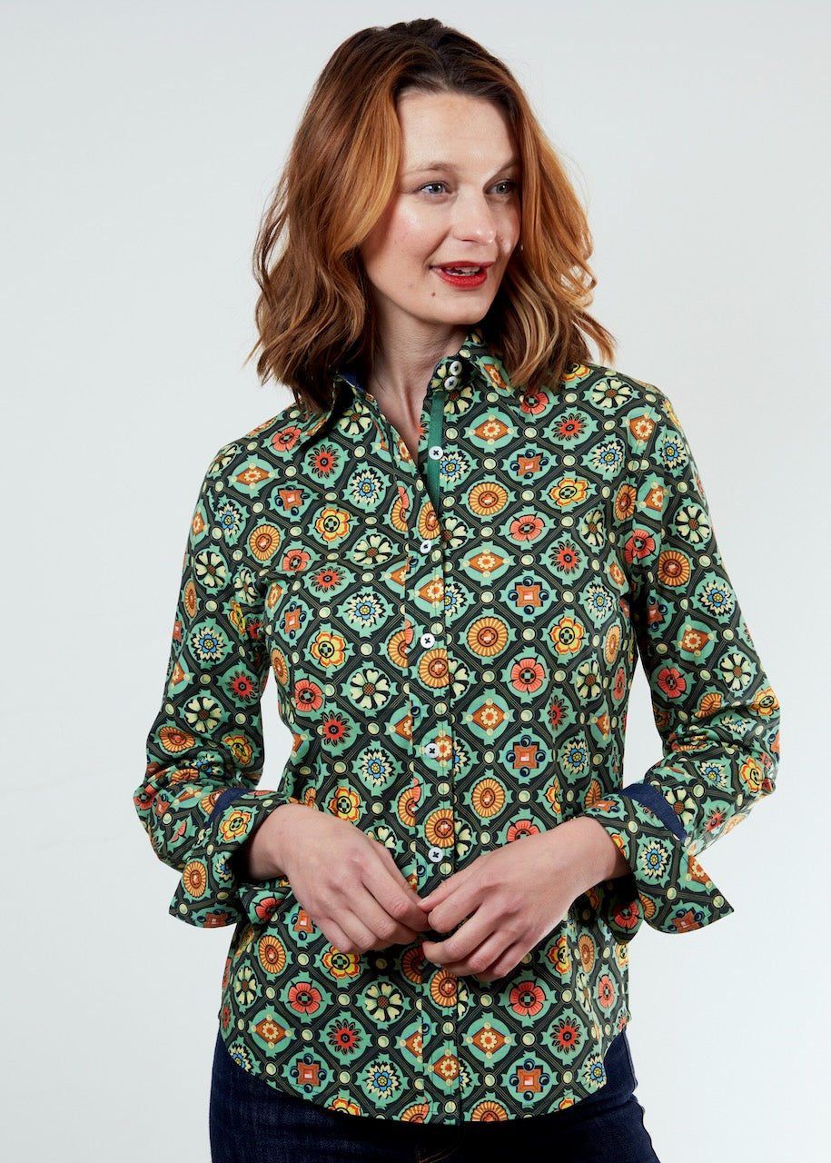 Dizzy-Lizzie Rome Long Sleeve Shirt - Green Medallion