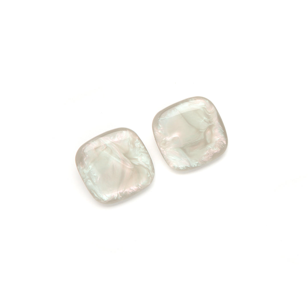 Pono Lara Clip-On Earring Shell